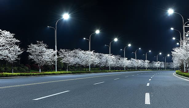 commercial solar powered street lights