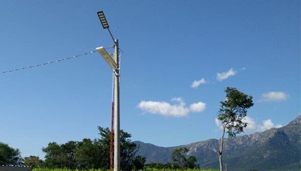 solar powered outdoor street lights