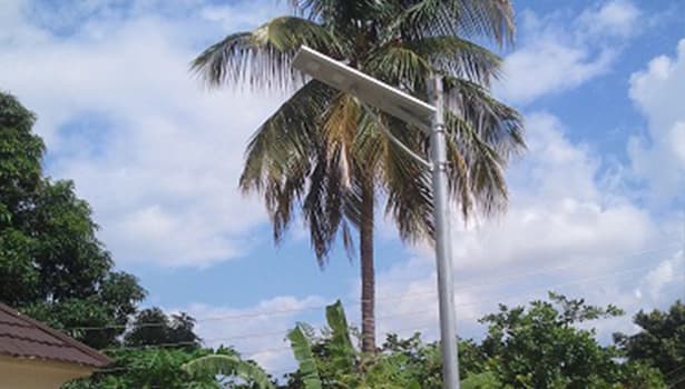 solar powered street lights