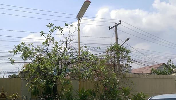 solar powered street lights