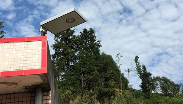 solar powered street lights