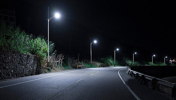 solar powered street lights